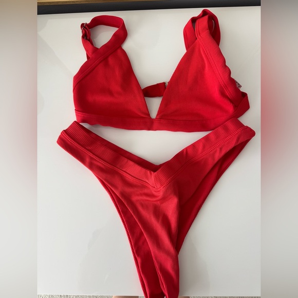 Bikini Bundle - Picture 4 of 6